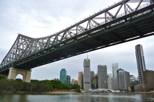 Discover Queensland: The Ultimate Guide to Unforgettable Adventures and Natural Beauty Queensland (QLD), is a state in Australia that offers breathtaking natural beauty, thrilling adventures. Brisbane is a city to visit.
